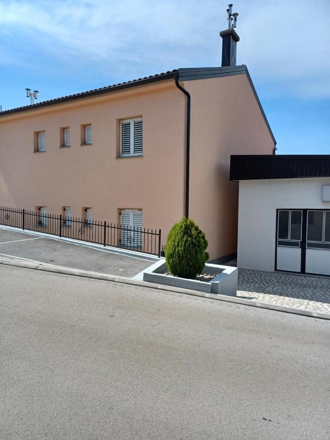 Apartman Erika Senj  Dış mekan fotoğraf